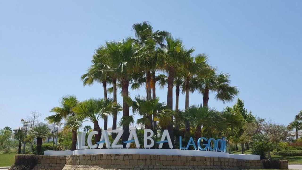 Alcazaba Lagoon Estepona Golf Apartman Kültér fotó