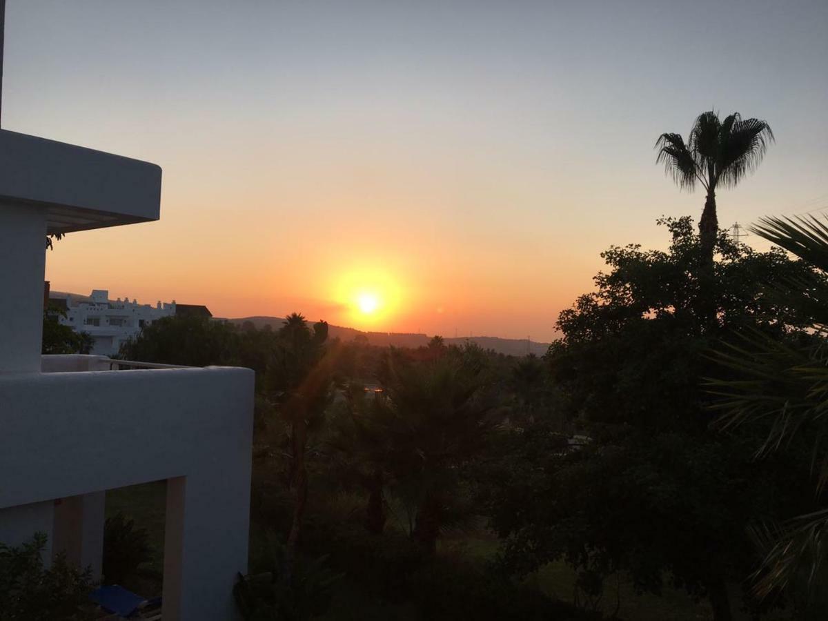 Alcazaba Lagoon Estepona Golf Apartman Kültér fotó